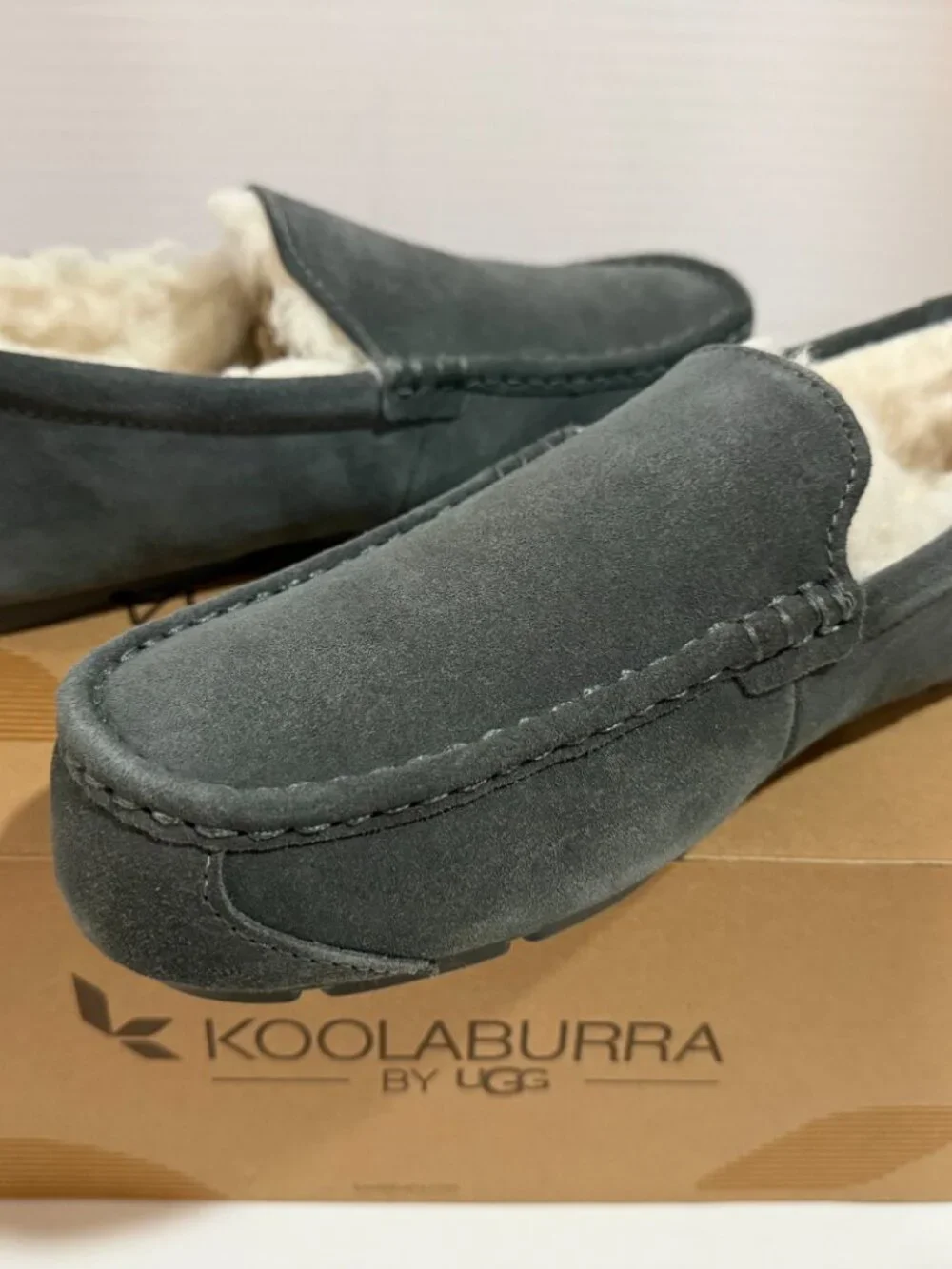 Koolaburra by UGG Tipton Stone Gray Slippers Men's Size 9 1105893 BNIB